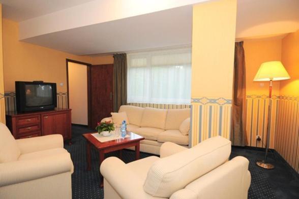 Hôtel Osrodek Wypoczynkowo - Szkoleniowy Allianz à Rynia Chambre photo